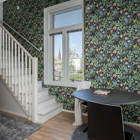 Upea Huoneisto Keskustassa Aurajoen Tuntumassa Turku
