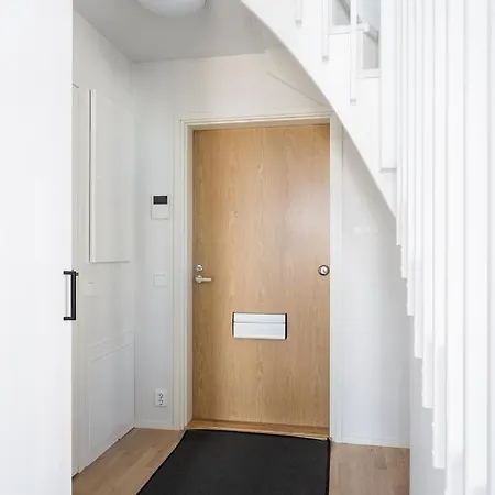 Upea Huoneisto Keskustassa Aurajoen Tuntumassa Apartment Turku