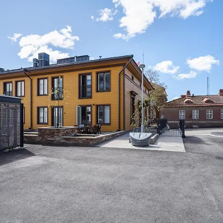 Upea Huoneisto Keskustassa Aurajoen Tuntumassa *